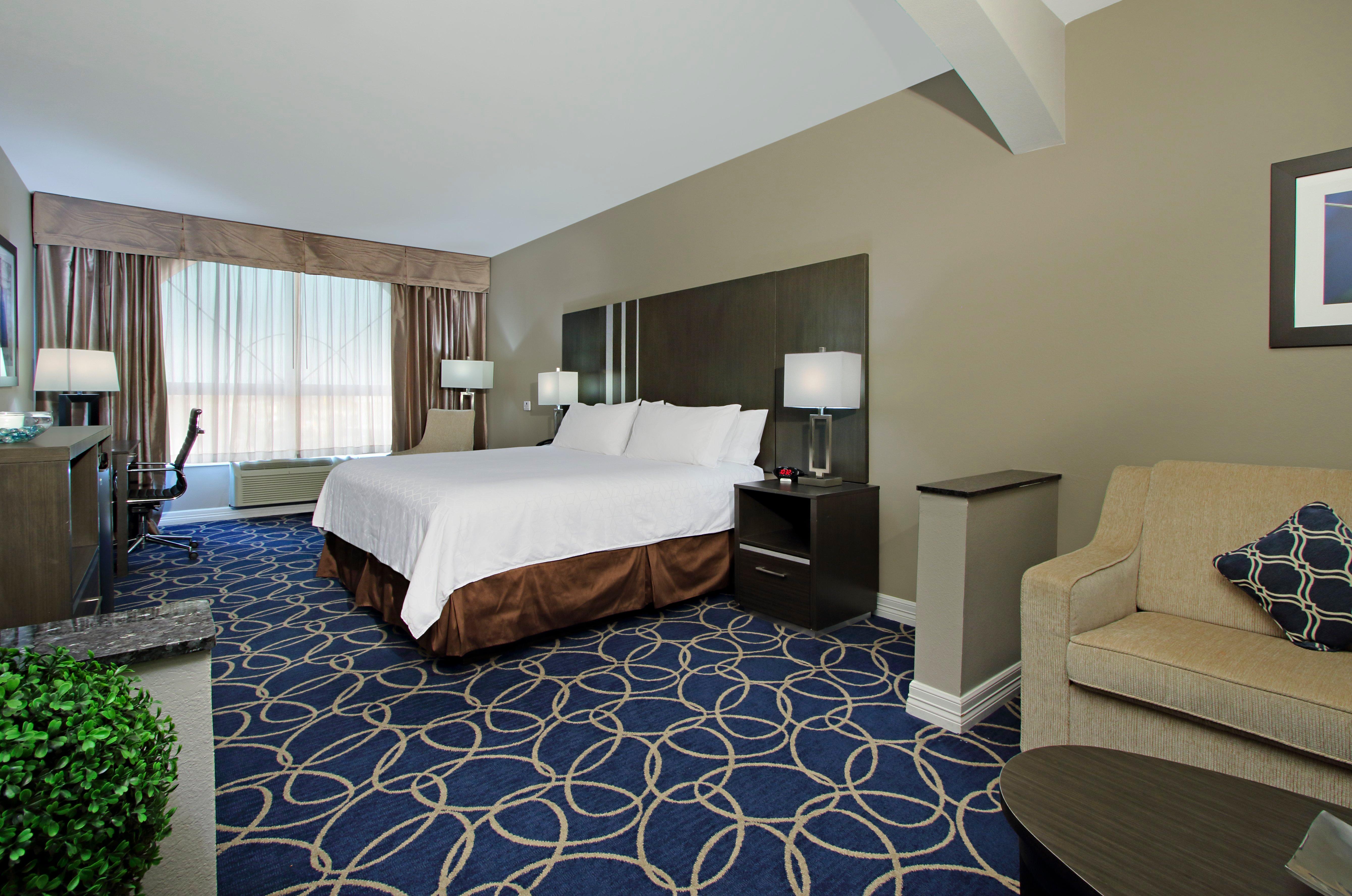 Holiday Inn Express And Suites Houston North - Iah Area By Ihg Exterior photo