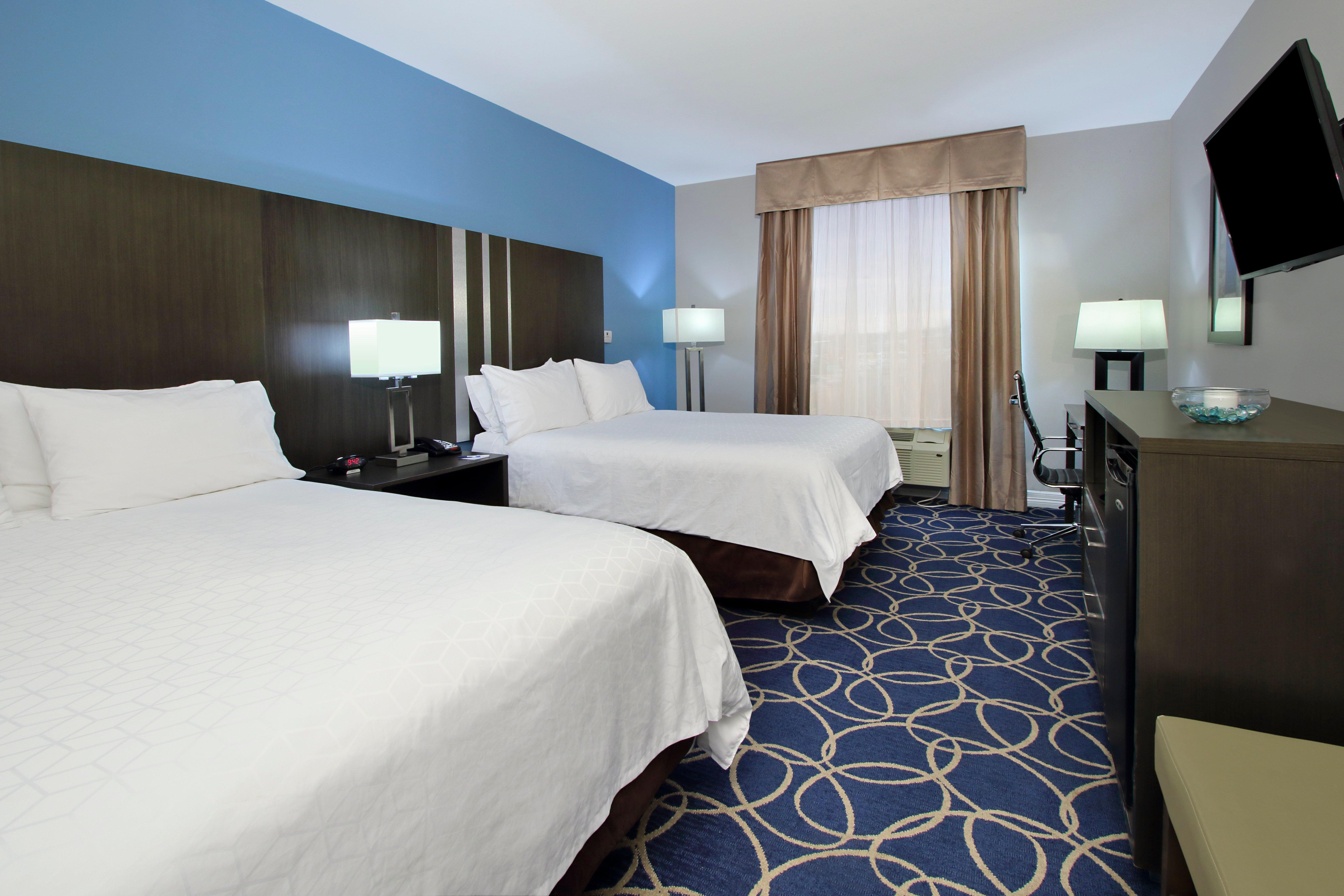 Holiday Inn Express And Suites Houston North - Iah Area By Ihg Exterior photo