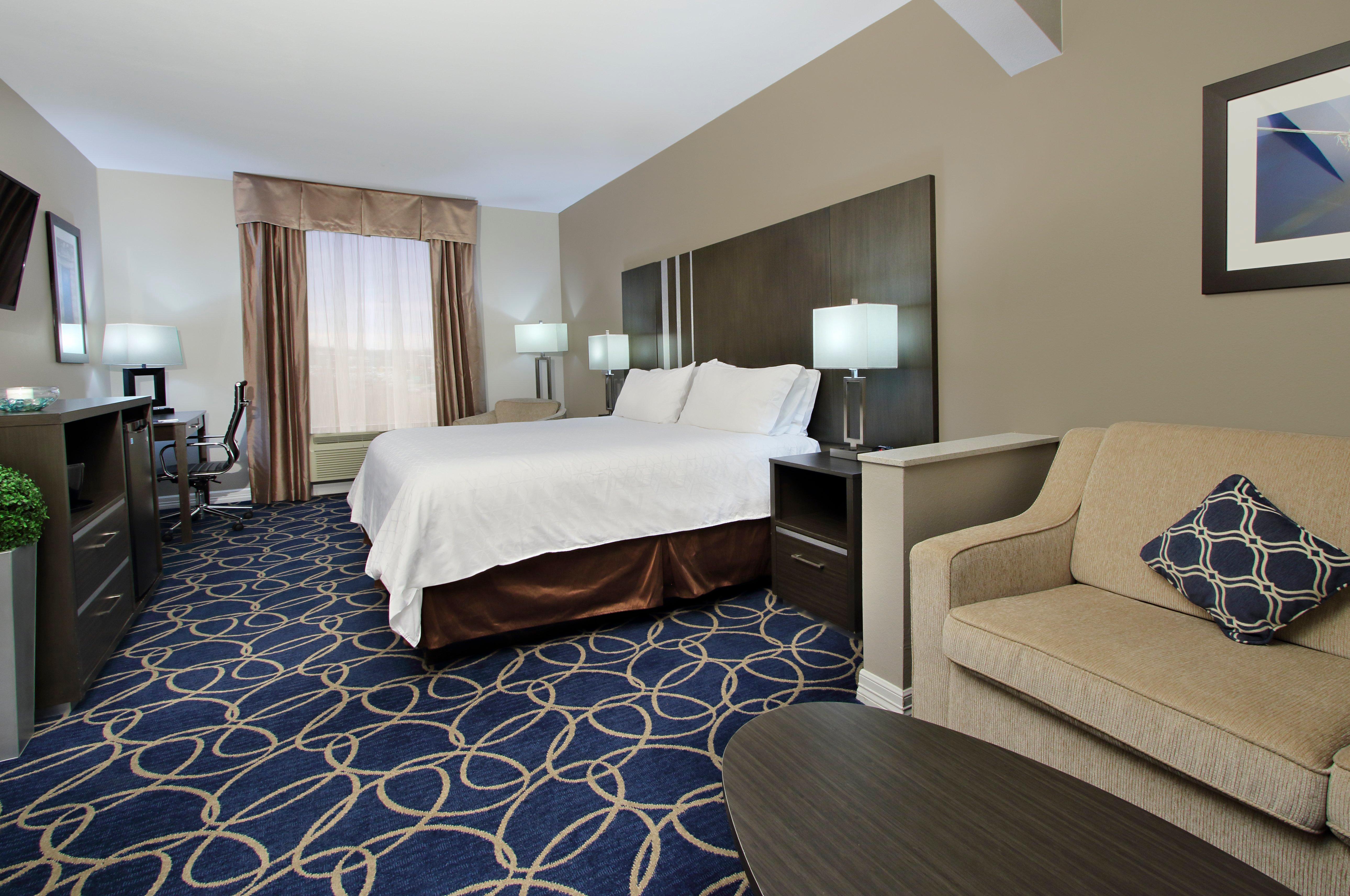 Holiday Inn Express And Suites Houston North - Iah Area By Ihg Exterior photo